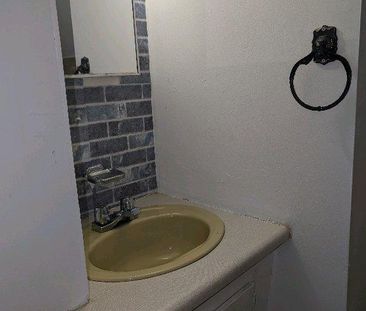 grand 2 1\2 - Photo 3