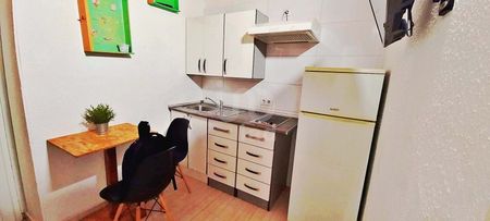 Alicante, Valencian Community 03004 - Photo 3