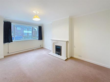 2 bedroom maisonette to rent - Photo 2