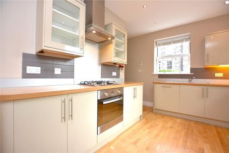 3 bedroom terraced house to rent - Photo 3