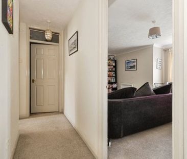 Wilton Hill Court, Redhill, RH1 - Photo 5