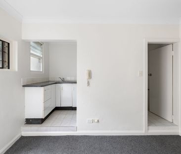 2/164A Bourke Street, Surry Hills NSW 2010 - Apartment For Rent | D... - Photo 1