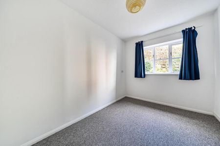 1 bedroom ground floor flat to rent - Photo 4