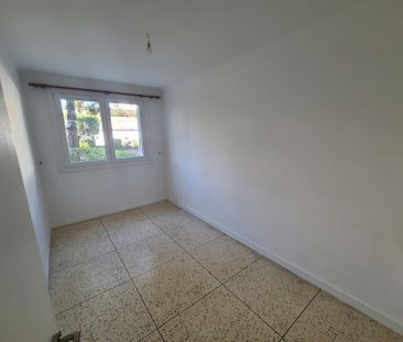 Location Appartement 2 pièces 55m² MARSEILLE 9ème - Photo 6