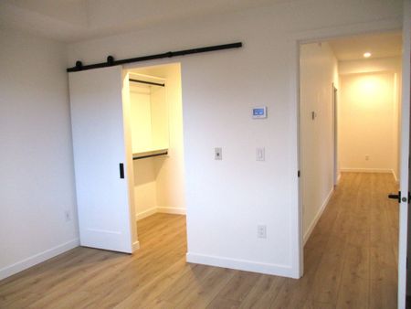 2bed 2bath Condo; Cawston – Available Now - Photo 4