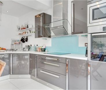 2 bedroom terraced house to rent - Photo 4