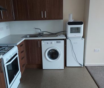 1 bedroom flat to rent - Photo 6
