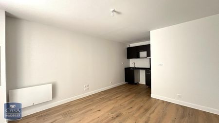 Location Appartement 1 pièce 24m² MONTAUBAN 82000 - Photo 2
