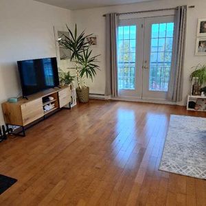 Grand 4 1/2 style condo - Photo 2