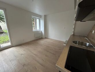 Location Appartement 2 pièces 28 m2 à Saint-Quentin - Photo 3