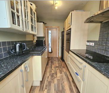 1 bedroom in a house share to rent - Photo 4