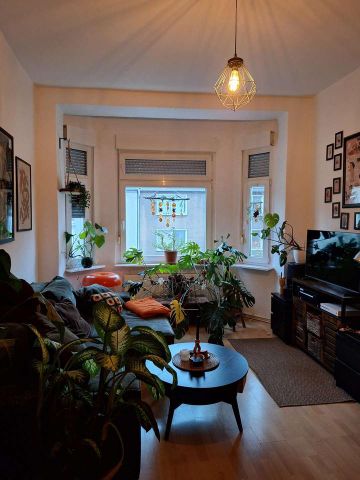 Gepflegte Altbauwohnung – ruhig, lichtdurchflutet, mit Balkon - Photo 5