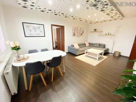 Pronájem bytu 4+1 76 m² - Fotografie 2