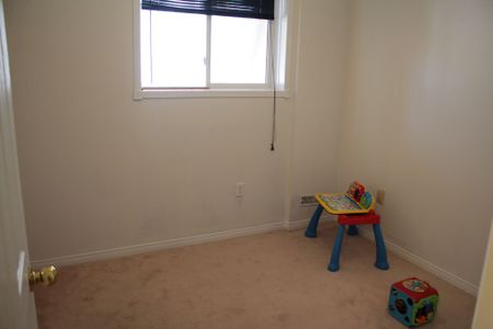 For Lease - 164 Royal Valley Drive, Caledon, Ontario - Photo 5