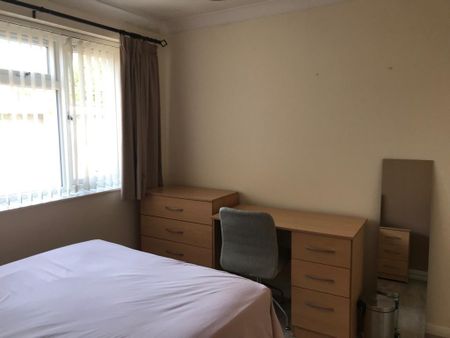 2 Bed Student Accommodation - Photo 4