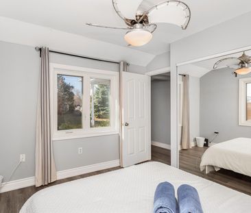 For Lease - 18 1/2 Lakeshore Drive, Hamilton, Ontario - Photo 1