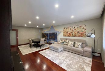 Apartamento T3 em Porto