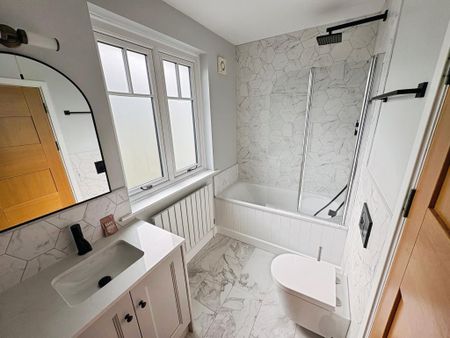 3 bedroom semi-detached house to rent - Photo 3
