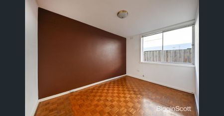 Stylish & Convenient Ground Floor Living - Photo 5