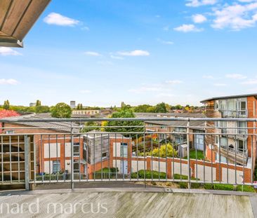 Lanacre Avenue, . - Photo 1