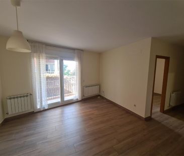 Piso de alquiler en Avenida de Los Voluntarios, 65, Casa Amarilla - Photo 3