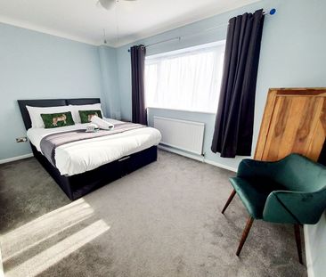 3 Bed Terraced House, Goldstone Lane, BN3 - Photo 5