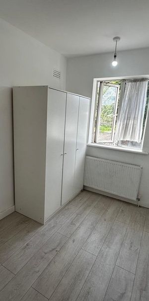 Room in a Shared House, Carlyon Road, HA0 - Photo 1