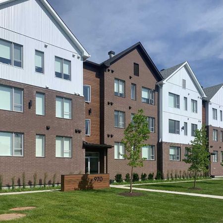 Condo a louer avec internet et stationnement intérieur - Photo 3