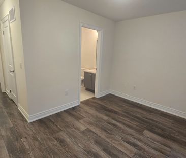 For Lease - 2908 Whites Road, Pickering, Ontario - Photo 2
