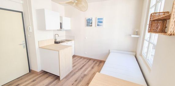 Location / Studio meublé - Photo 2