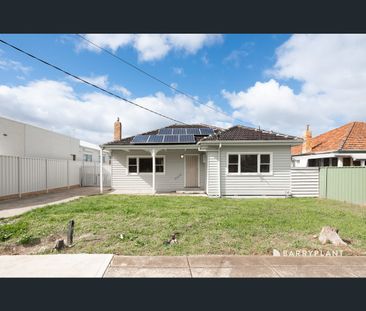 10 Vincent Street, Oak Park, Vic 3046 - Photo 5