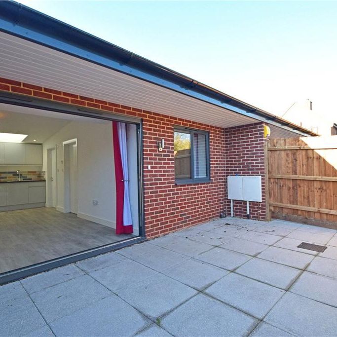1 bedroom end of terrace house to rent - Photo 1
