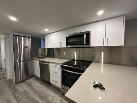 For Lease - 725 Palmerston Avenue Unit# BSMT, Toronto, Ontario - Photo 3