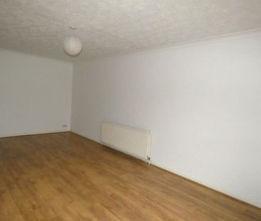 2 bedroom detached house to rent - Photo 2