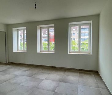 Appartement te huur in Kortrijk voor € 995 met 2 slaapkamers - Photo 1