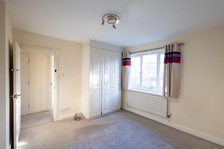 4 bedroom detached house to rent - Photo 4