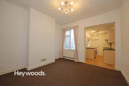 2 bedroom terraced house to rent - Photo 2