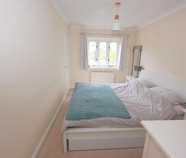 3 bedroom mews to rent - Photo 6