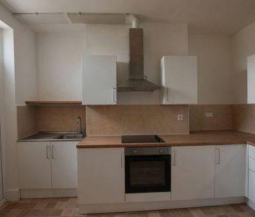 2 bedroom property to rent - Photo 2