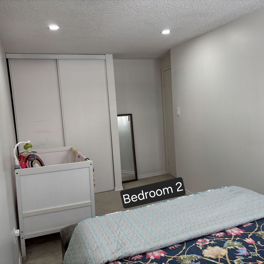 For Lease - 335 Shamrock Court, Oshawa, Ontario - Photo 1