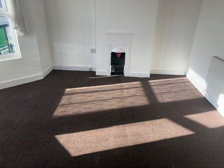 4 bedroom terraced house to rent - Photo 3