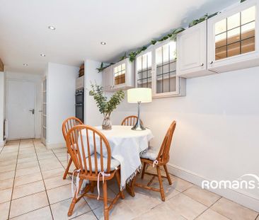 5 bedroom detached house to rent - Photo 3