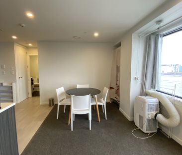 Spacious One beroom CBD aparment - Photo 6