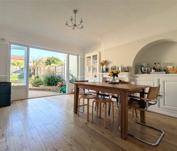 Parklawn Avenue, Epsom, Surrey, KT18 7SJ - Photo 2