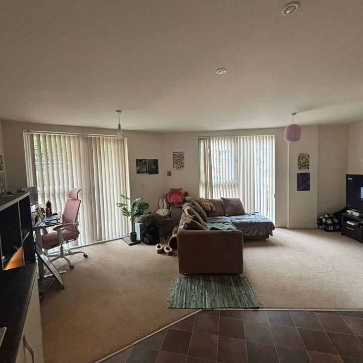 1 Bed Flat, Mason Way, B15 - Photo 1