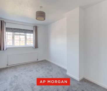 3 bedroom link detached house to rent - Photo 2