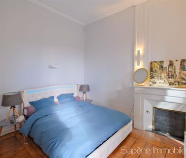 Vaste T4 Centre-ville - Place de la Mairie - Photo 4