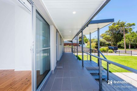 Perfectly Positioned 4 Bedroom Home in Soldiers Point - Photo 5