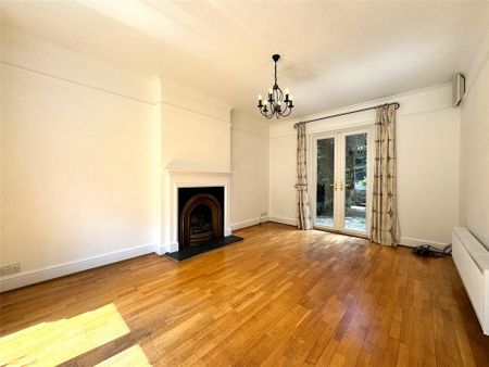 4 bedroom detached house to rent - Photo 3