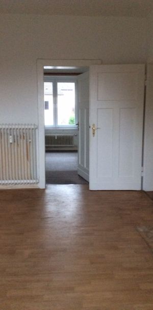 Gemütliche 2-Zimmer Wohnung mit Balkon in Odenkirchen! - Photo 1